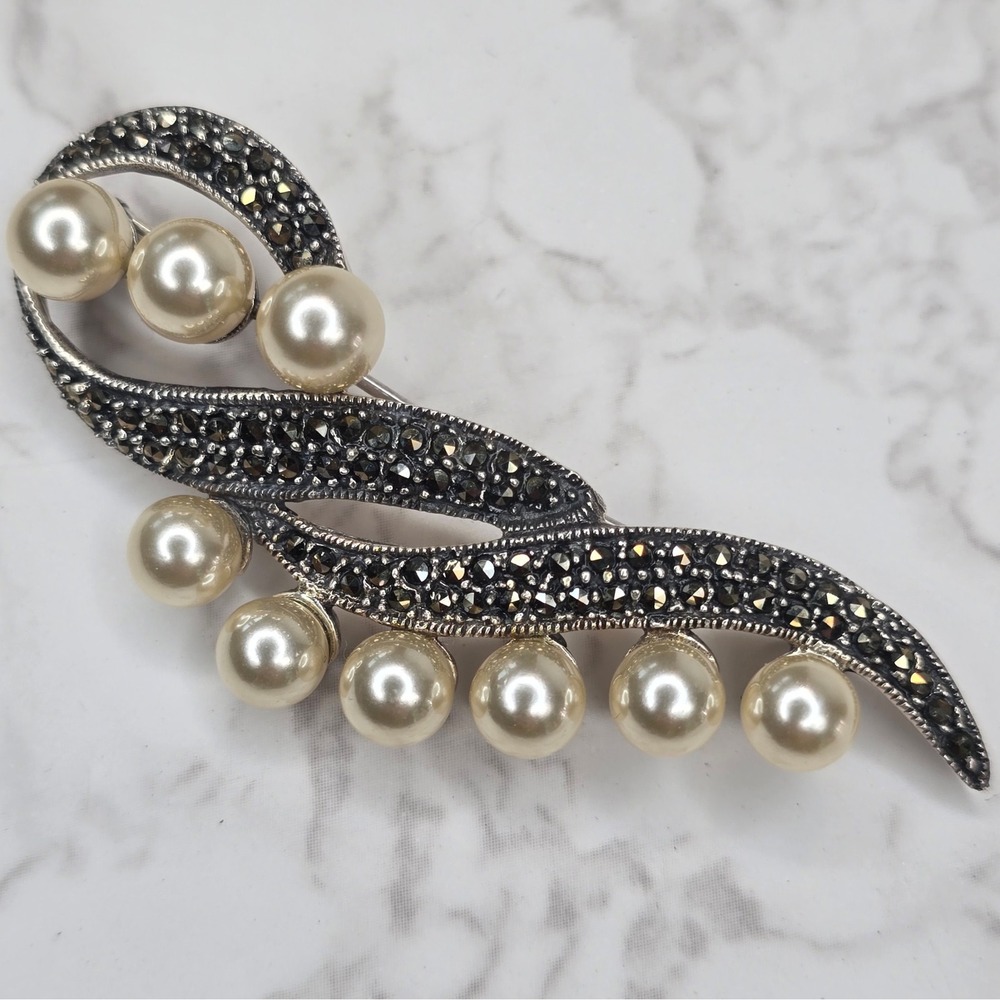 Vintage FAS 925 Sterling Silver Art Deco Marcasite Faux Pearl Swirl Brooch Pin